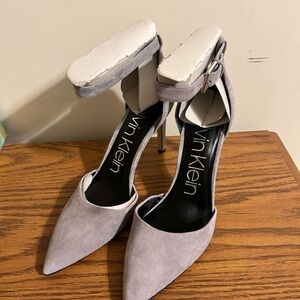 Brand New Calvin Klein Hilda gray suede ankle strap high Heels size 10M.